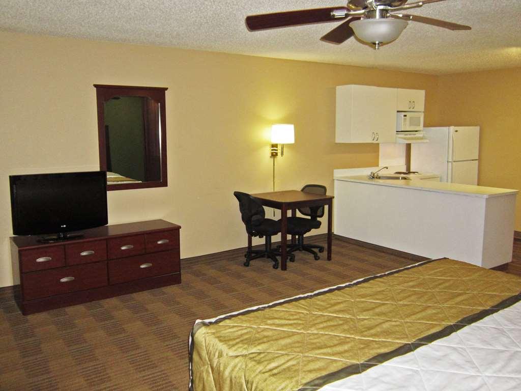 Extended Stay America Suites - Los Angeles - Burbank Airport Room photo
